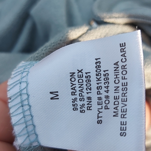 Pink Rose Wide leg stretch jumpsuit Sage Gree Size Medium - Picture 5 of 7